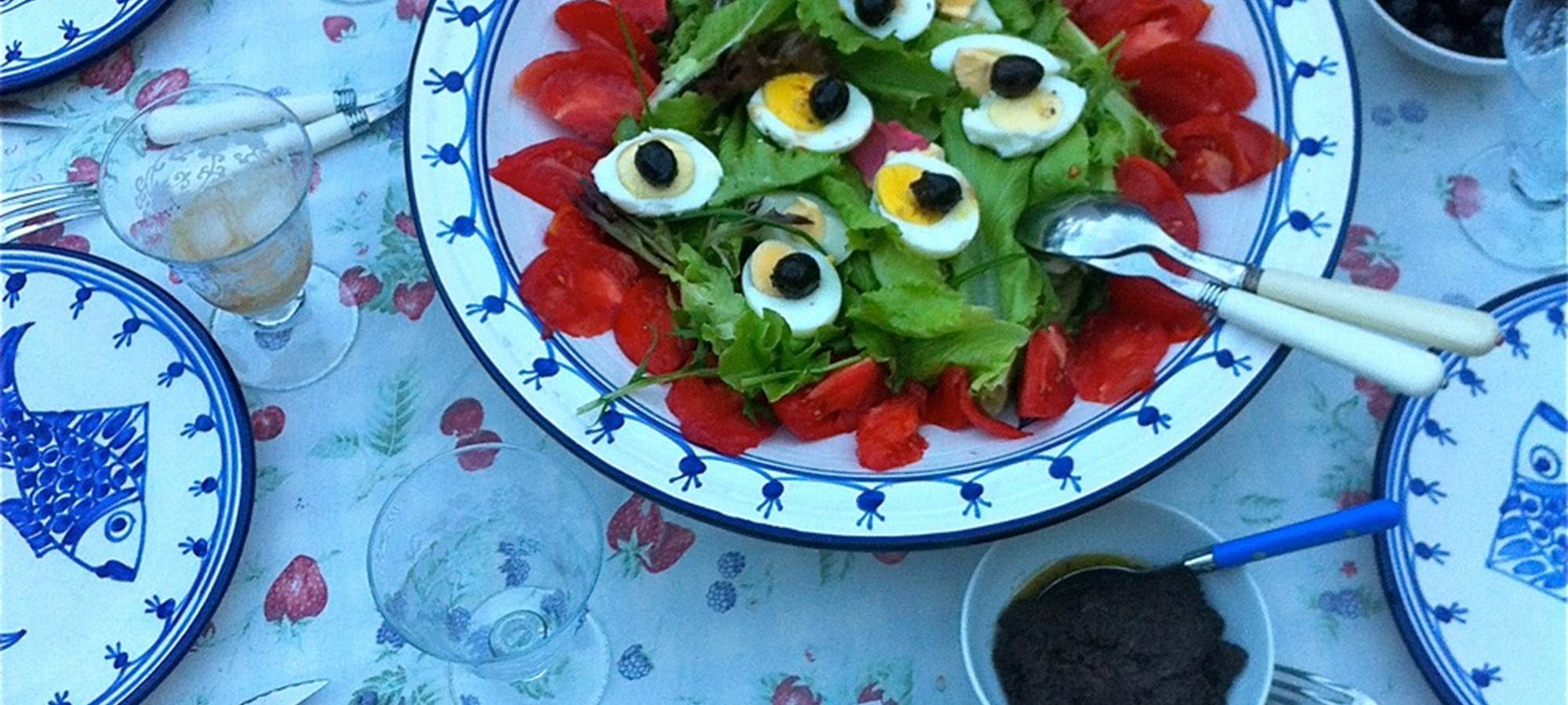 table d'hôte sur la terrasse